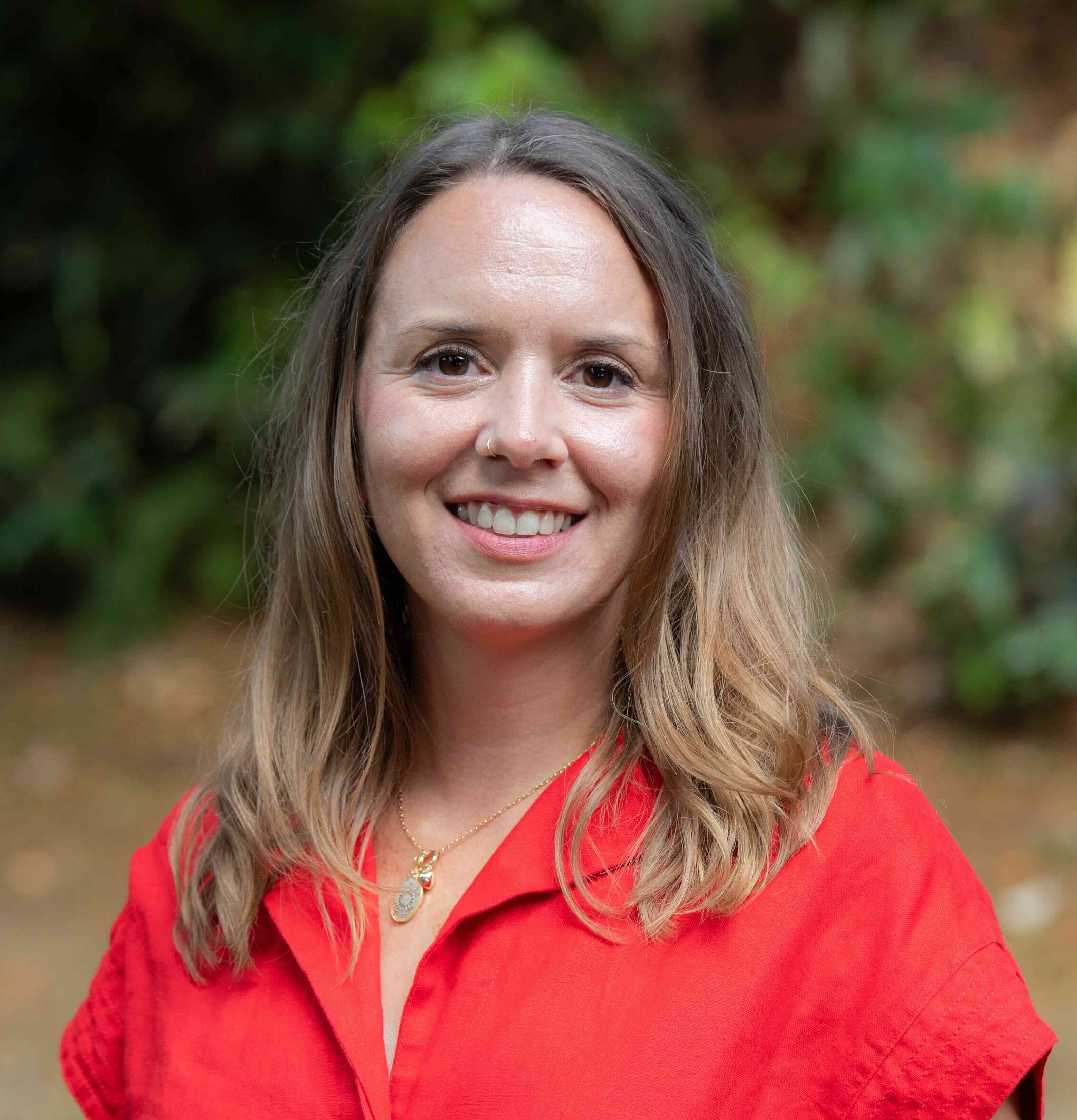 Headshot of Amanda Hale
